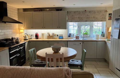 Marnhull Cabaña | Pretty two bedroom/two bathroom cottage in Marnhull in Dorset.