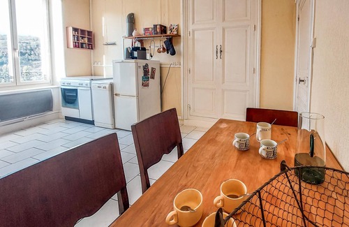 Ardes Casa | Pretty vacation home in the town center of Ardes-sur-Couze.