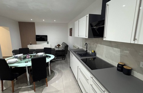 Prvacina Apartamento | Pri Drevoredu