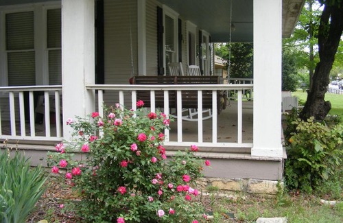 Glen Rose Cama Y Desayuno | PriceHouseInn
