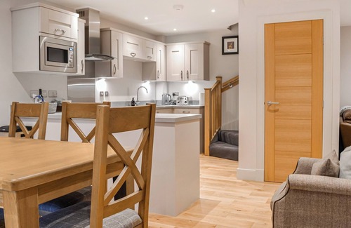 Linlithgow Cabaña | Pride of Erin - UK45929