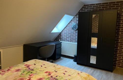 Dokkum Casa | Prijs gunstig kamerverhuur, op karakteristieke paarden boerderij aan de rand van Dokkum