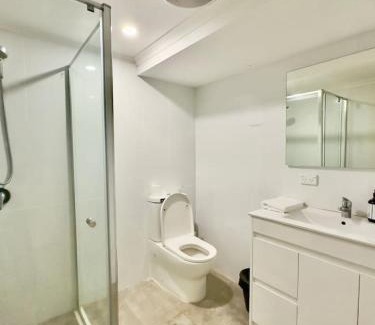 Macgregor Apartamento | Prime 1BR Near Transport and Retail