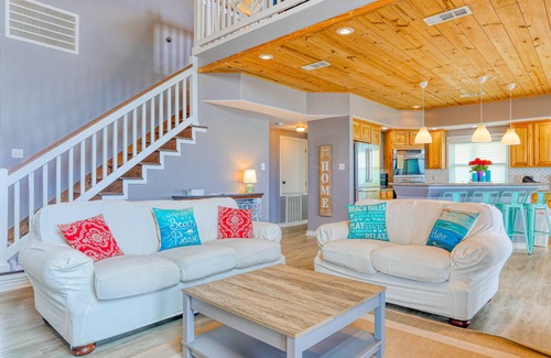 Gilchrist Casa | Prime | Beachfront | Private Gazebo | Sleeps 14