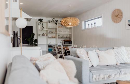 Hokitika Casa | Prime Beachfront Retreat