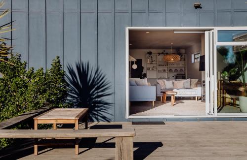 Hokitika Casa | Prime Beachfront Retreat