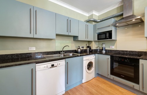 Exeter Apartamento | Prime central Exeter apartamento-2 habitaciones dobles, 2 baños, aparcamiento privado