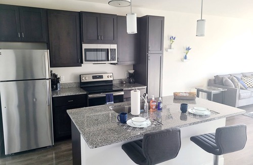 Midtown Apartamento | Prime CWE Area w/ Lux Amenities and King Bed (304)