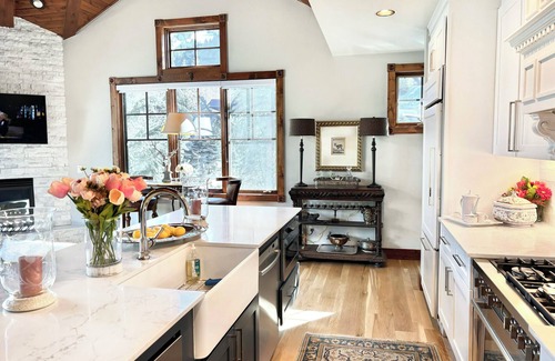 West End Condominio | Prime Downtown Aspen Condo