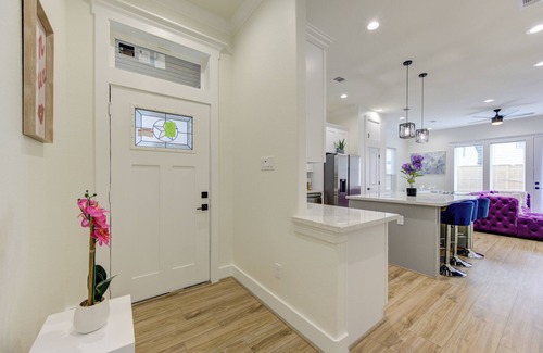 Greater Third Ward Casa | Prime EADO 4 BR Downtown Houston