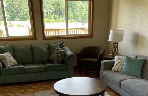 Iron Mountain Casa | Prime Golf/Ski location. Private 3 bedroom home for family fun!