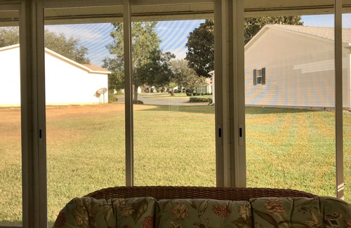 Lady Lake Casa | Prime Location - between Sumter Landing and Spanish Springs - Golf Cart