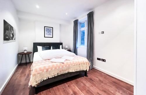 Camden Town with Primrose Hill Apartamento | Prime Location Camden Luxury Apt Sleeps 6
