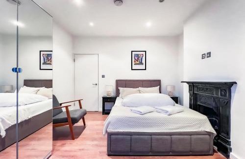 Camden Town with Primrose Hill Apartamento | Prime Location Camden Luxury Apt Sleeps 6