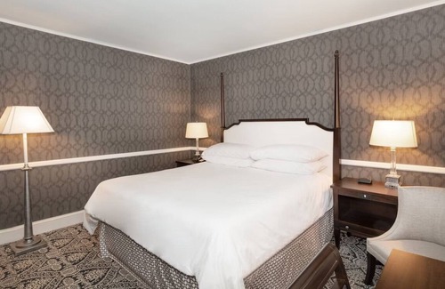 Historic District Hotel | Prime Location! Close to Chesapeake Bay & Beaches