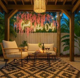 Buena Vista Casa | Prime Location Home W BBQ & Free Parking