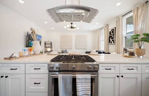 The Heights Apartamento | Prime Location NYC Luxury Condo Free Parking
