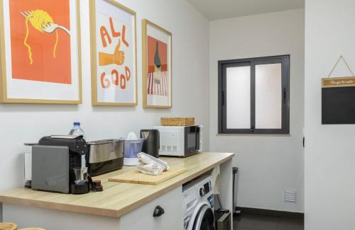 Olhao Apartamento | Prime Location, Pool, Free Parking