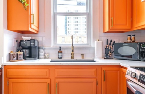 Short North Casa | Prime Location Top Rated Clean Parking Free