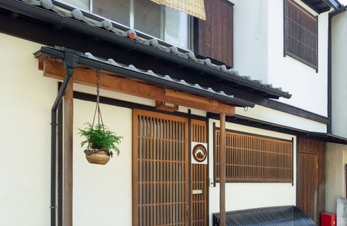 Sannenzaka Ninenzaka Casa | Excelente ubicación: dulce hogar tradicional lejos de casa, ideal para familias.