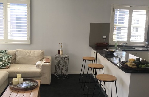 Thredbo Apartamento | Prime position meters to the village, spectacular views and undercover parking