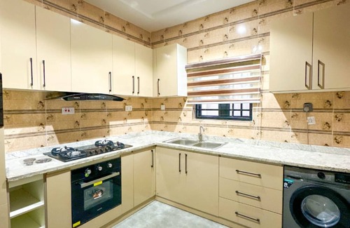 Utako Casa | Prime Residence Abuja: Short Stay Rental Apartment for Visitors and Travellers