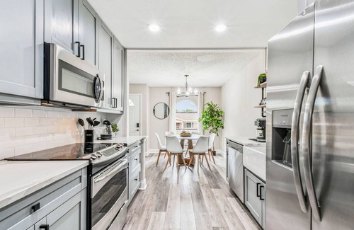 Port Tampa City Casa | Prime S Tampa Location with Hot Tub, Deck, Grill, Near Beach!