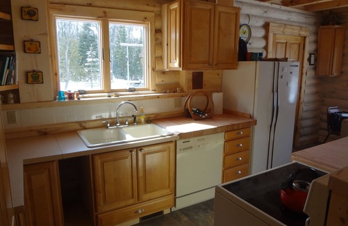 Honor Cabina | Inicio de LogCabin A solo minutos de Sleeping Bear Dunes N.