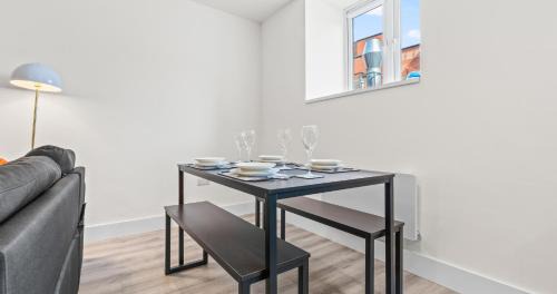 Northampton Apartamento | Prime Town Centre Location I Gold St D-Lux 1BR Apartment with Sofa Bed, Modern Amenities, Walk to Train, Bus Stations, Shops & Cafés I Leisure and Business Stays Welcome MULTIPLE UNITS AVAILABLE