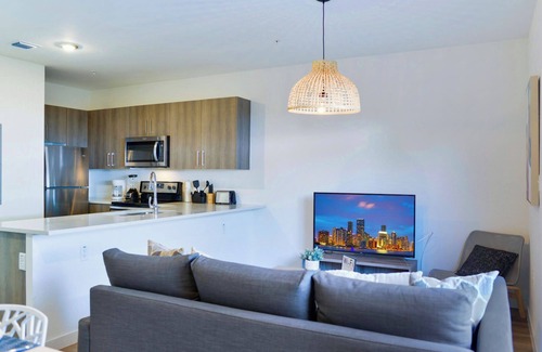 Golden Glades Casa | Prime Townhouses Near Design District