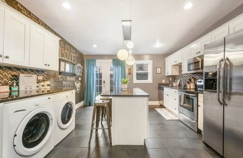 East Allegheny Casa | M&J - 823 James St.