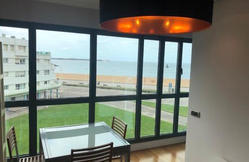 Distrito Oeste Apartamento | PRIMERA LÍNEA PLAYA+PARKING GRATIS