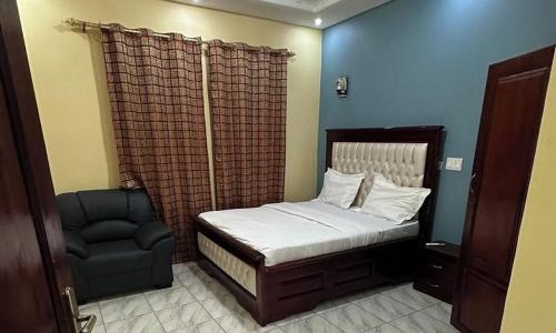 Yaounde Apartamento | Primeshare Luxury Apartments with Swimming Pool, Reliable Wi-Fi & Air Conditioning