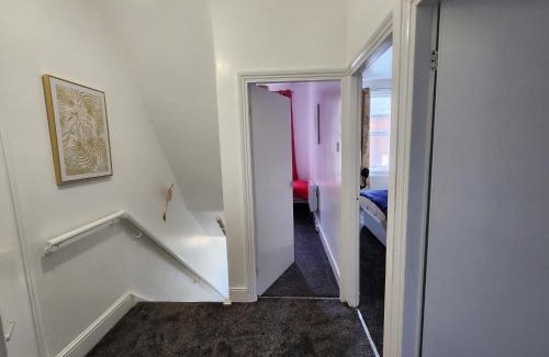 Blyth Apartamento | Primos Palace 4 - Bedroom House in Blyth