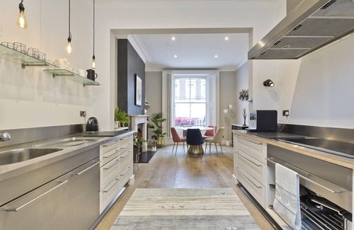 Camden Town with Primrose Hill Casa | Primrose Treetops, by Veeve