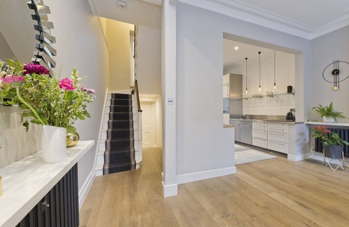 Camden Town with Primrose Hill Casa | Primrose Treetops, by Veeve