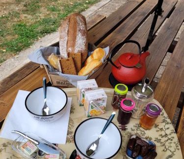 Saint-Malo-en-Donziois Cama Y Desayuno | Prince des carrés