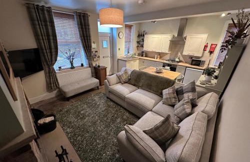 Haworth Casa | Prince St Cottage - Haworth - Sleeps 4