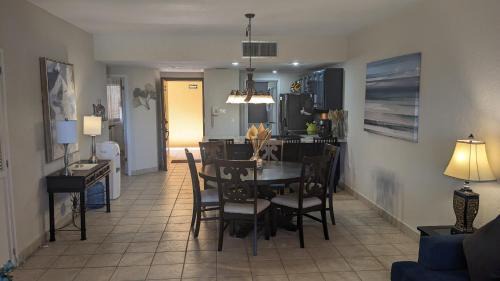 Puerto Peñasco Apartamento | Princesa de Penasco B208 - Family Beach Getaway