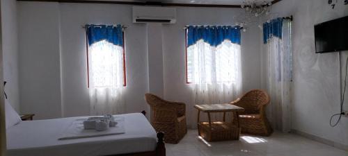 Coron Town Proper Complejo | Princess of Coron Austrian Resort
