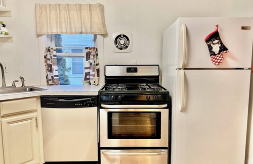 Princeton Casa | Princeton Haven w/ Private Deck, Lush Backyard & Walk to Downtown Princeton!