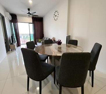 Kuching Apartamento | Princeton Suites 3BR 2BH Apartment Near Airport