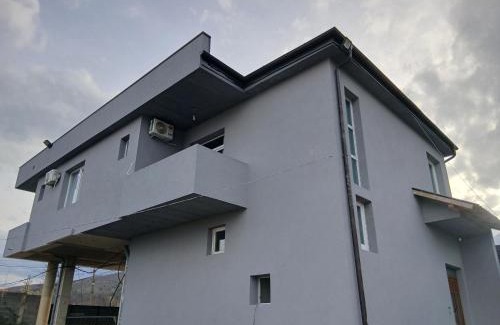 Vitomiricë Casa | Princi