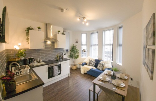 Riverside Apartamento | Principality Suites (1 bed)