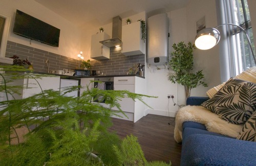Riverside Apartamento | Principality Suites (1 bed)