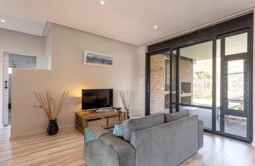 Pringle Bay Apartamento | Pringle Bay getaway - 2 bedroom garden apartment