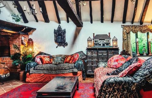 Orston Casa | Priory House B&B And The Oriental Brewhouse Self Catering Accommodation