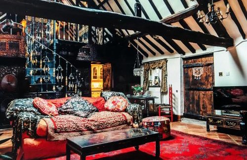 Orston Casa | Priory House B&B And The Oriental Brewhouse Self Catering Accommodation