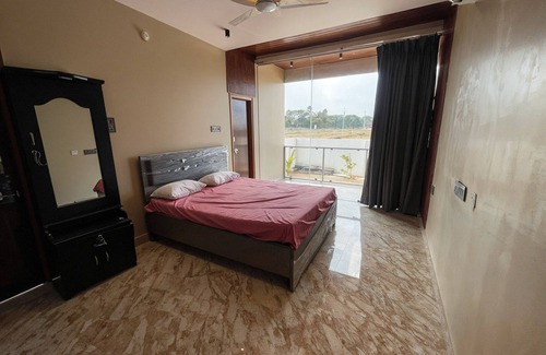 Shamshabad Otro | Prism Peak -Your Countryside 5BR By Homeyhuts