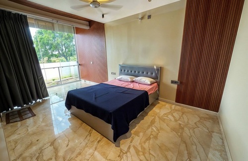 Shamshabad Otro | Prism Peak -Your Countryside 5BR By Homeyhuts